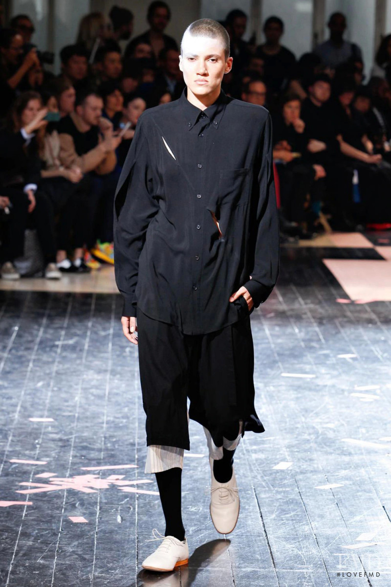 Yohji Yamamoto fashion show for Spring/Summer 2014