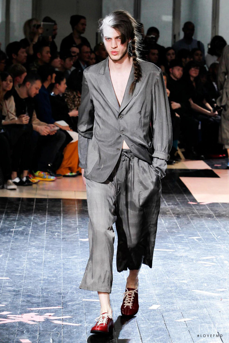 Yohji Yamamoto fashion show for Spring/Summer 2014