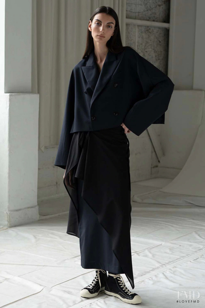 Y\'s by Yohji Yamamoto lookbook for Resort 2020