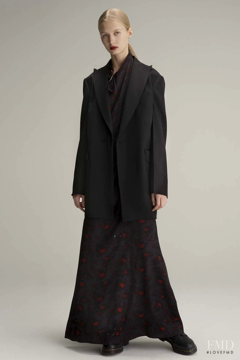 Y\'s by Yohji Yamamoto lookbook for Resort 2019