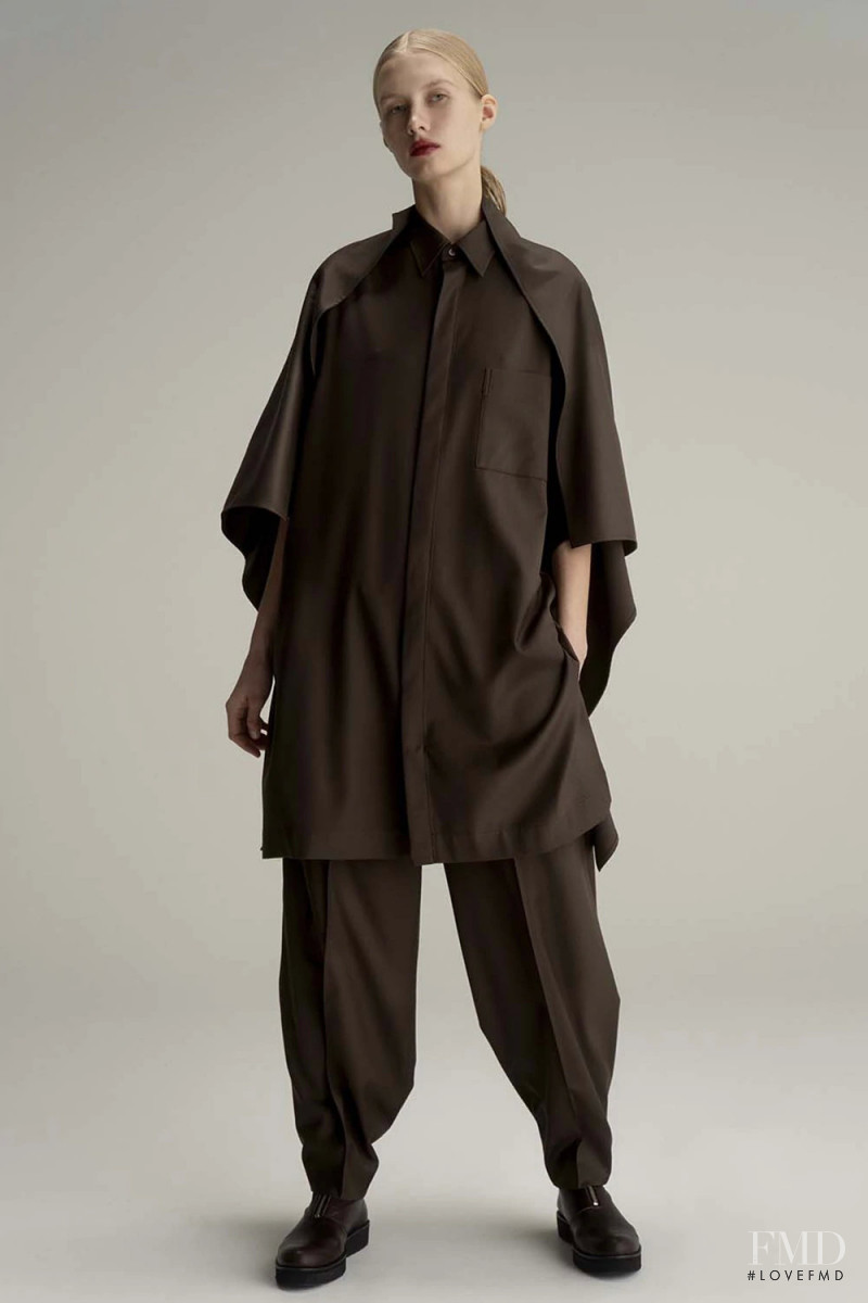 Y\'s by Yohji Yamamoto lookbook for Resort 2019