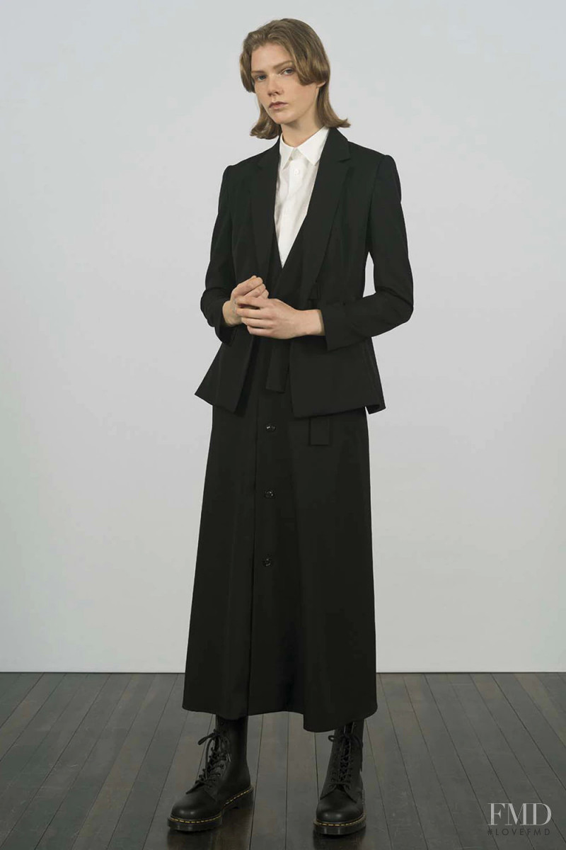 Y\'s by Yohji Yamamoto lookbook for Resort 2019