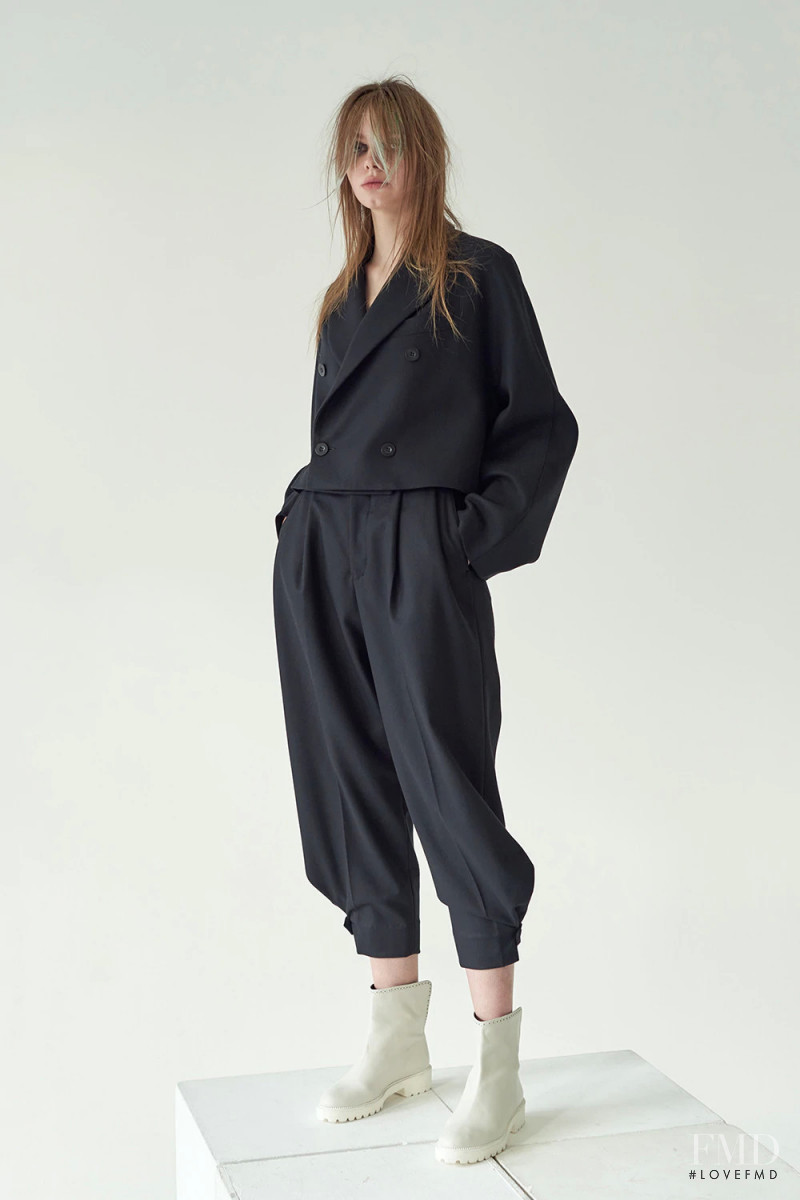 Y\'s PINK lookbook for Pre-Fall 2020