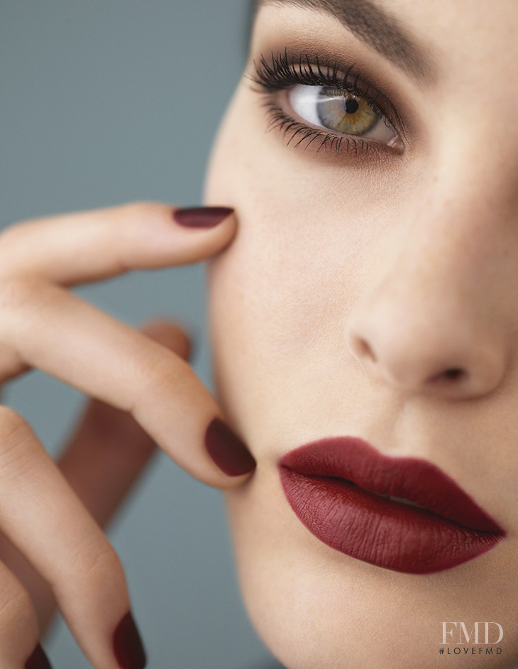 Vittoria Ceretti featured in  the Chanel Beauty advertisement for Autumn/Winter 2018