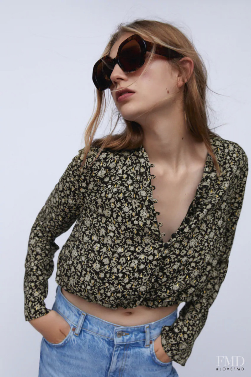 Deirdre Firinne featured in  the Zara catalogue for Fall 2020