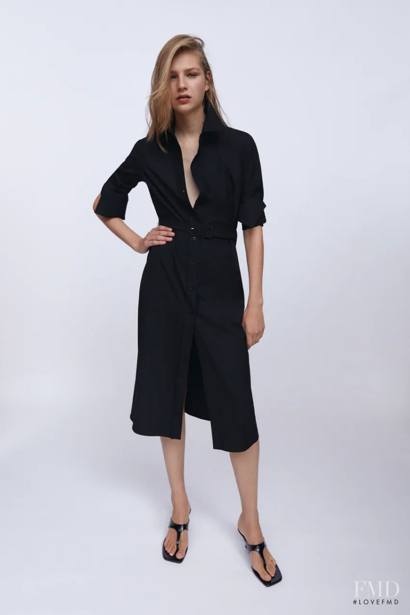 Deirdre Firinne featured in  the Zara catalogue for Fall 2020