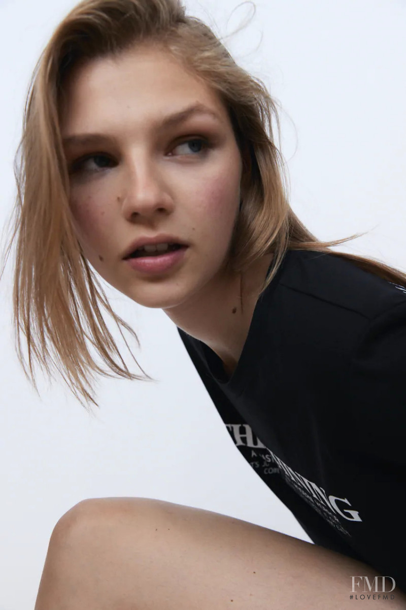 Deirdre Firinne featured in  the Zara catalogue for Fall 2020