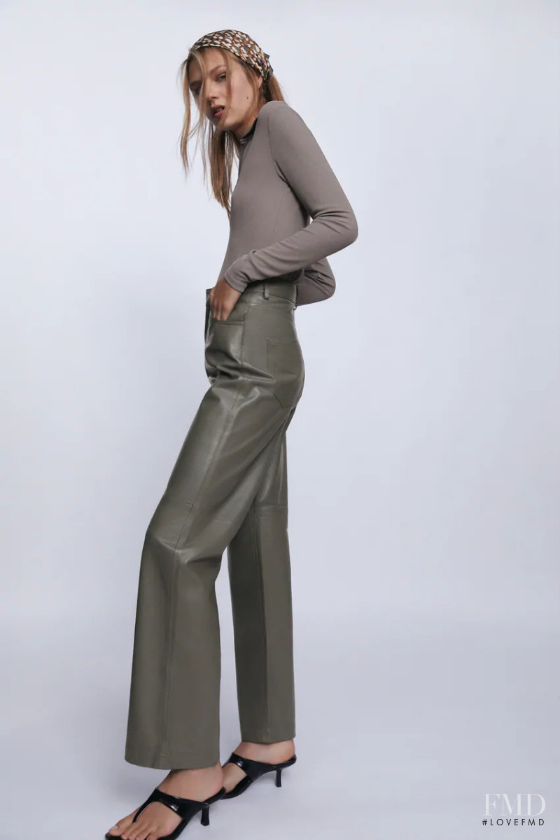 Deirdre Firinne featured in  the Zara catalogue for Fall 2020