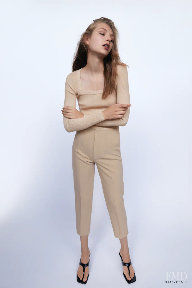 Deirdre Firinne featured in  the Zara catalogue for Fall 2020