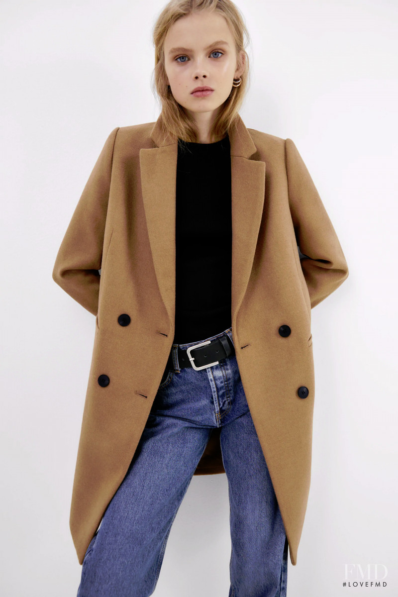 Evie Harris featured in  the Zara catalogue for Fall 2020