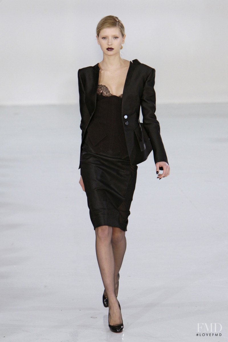 Antonio Berardi fashion show for Autumn/Winter 2010