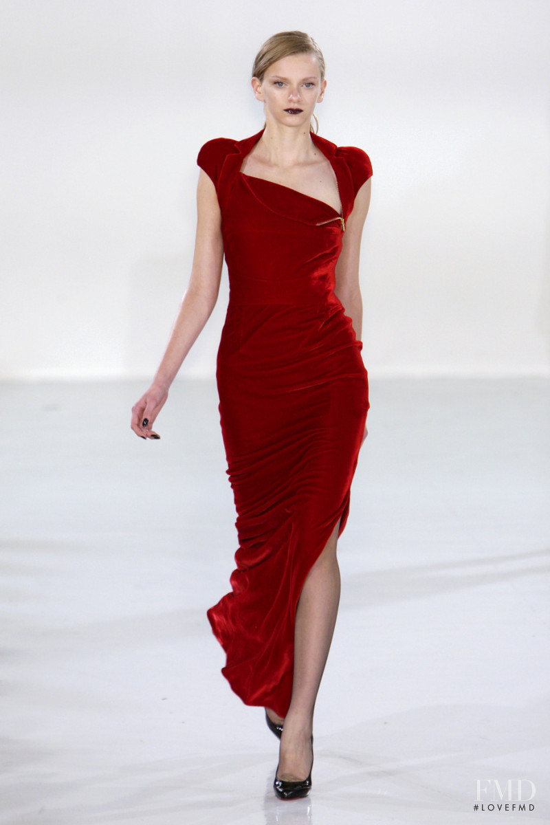 Antonio Berardi fashion show for Autumn/Winter 2010