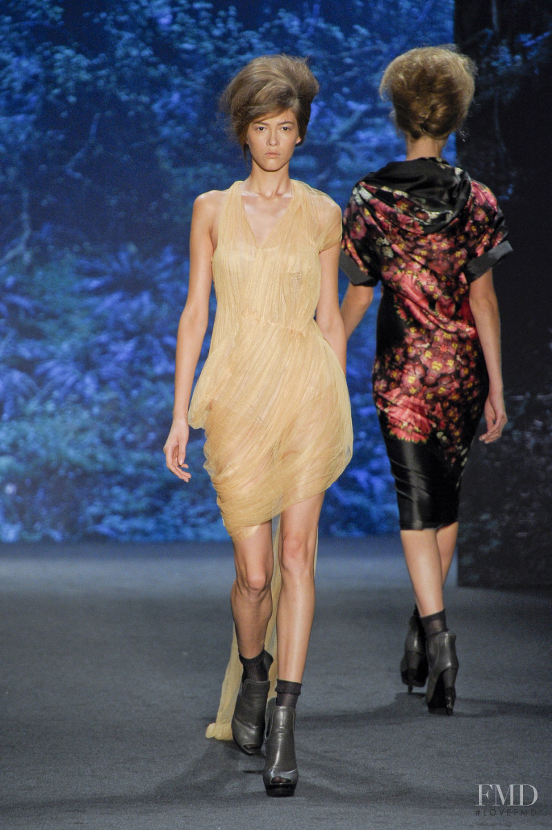 Vera Wang fashion show for Spring/Summer 2011