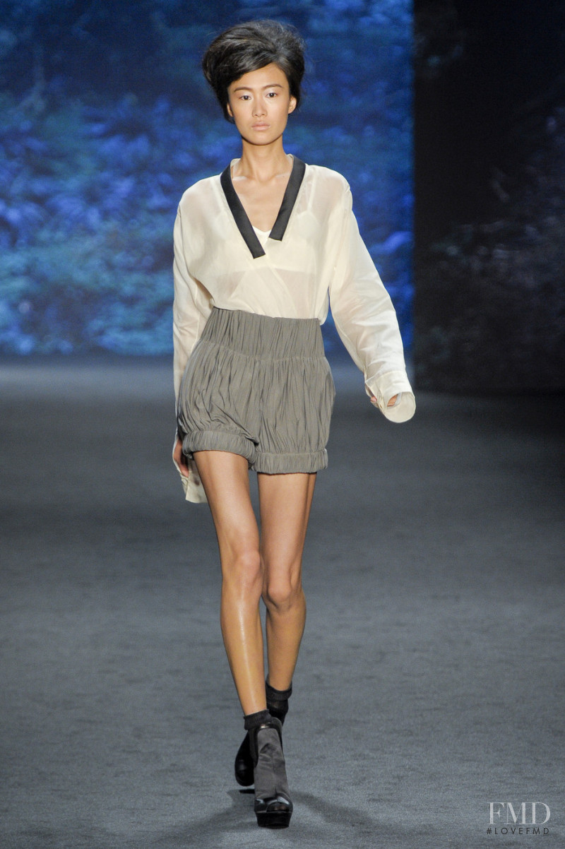 Vera Wang fashion show for Spring/Summer 2011