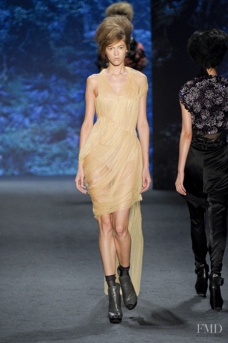 Vera Wang fashion show for Spring/Summer 2011