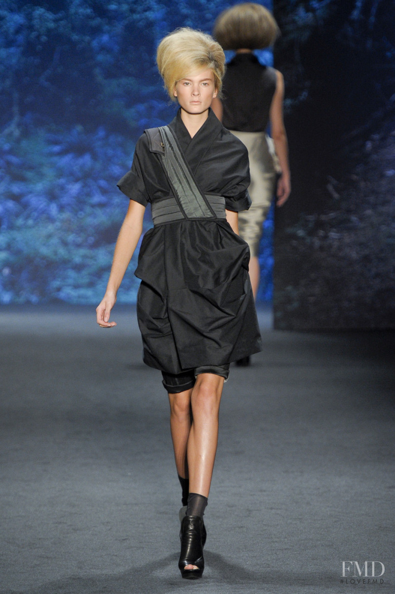 Vera Wang fashion show for Spring/Summer 2011