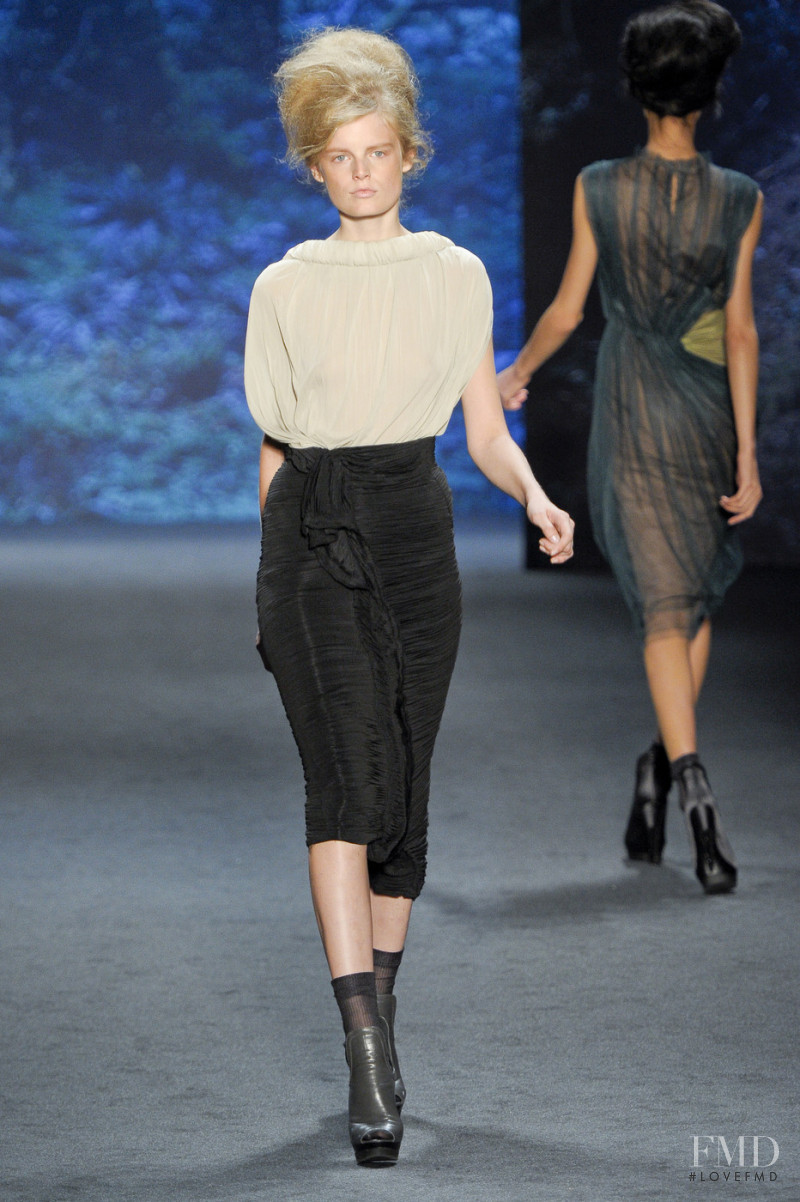 Vera Wang fashion show for Spring/Summer 2011