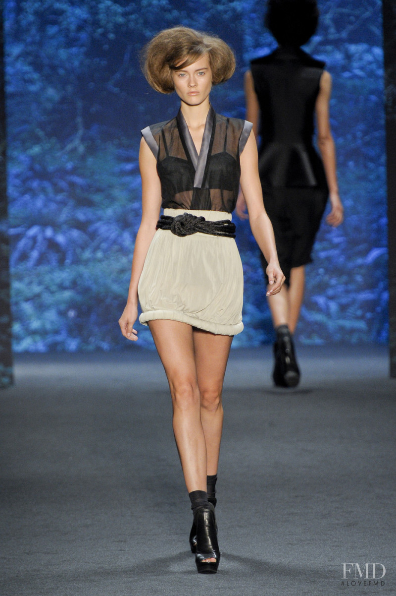 Vera Wang fashion show for Spring/Summer 2011