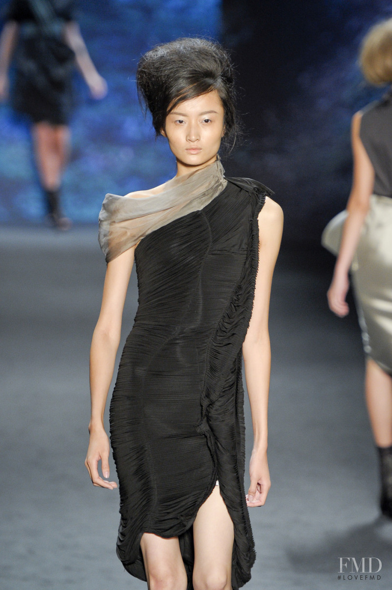 Vera Wang fashion show for Spring/Summer 2011