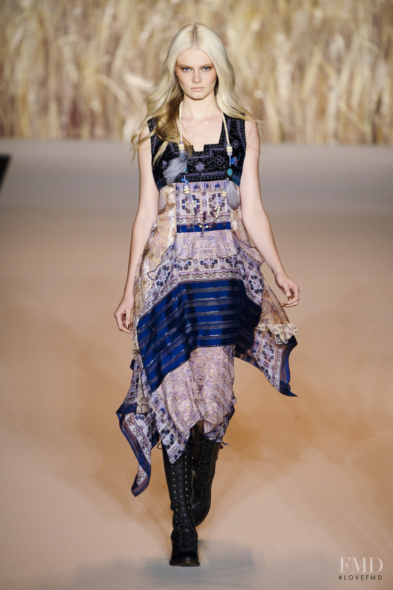 Anna Sui fashion show for Spring/Summer 2011