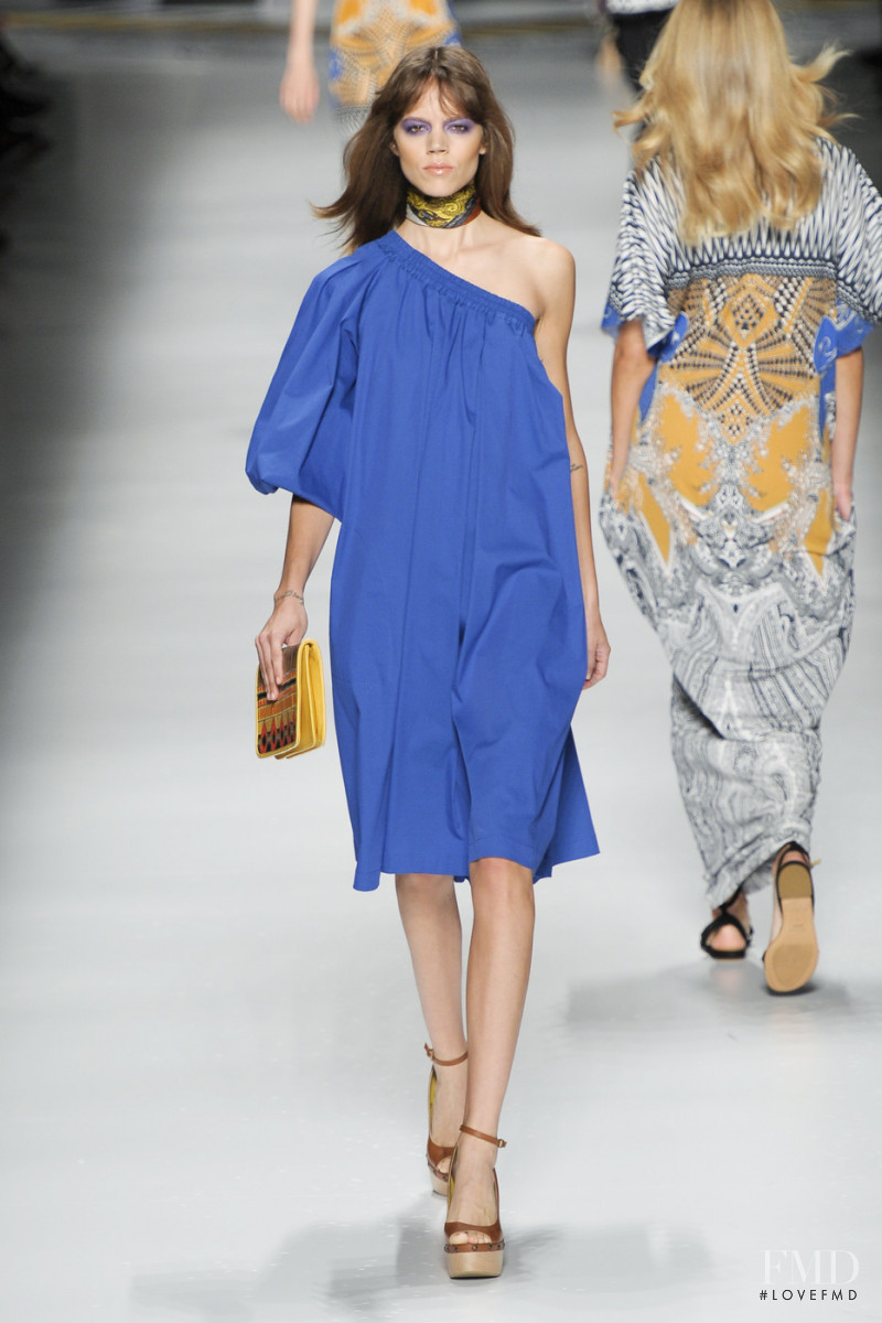 Etro fashion show for Spring/Summer 2011