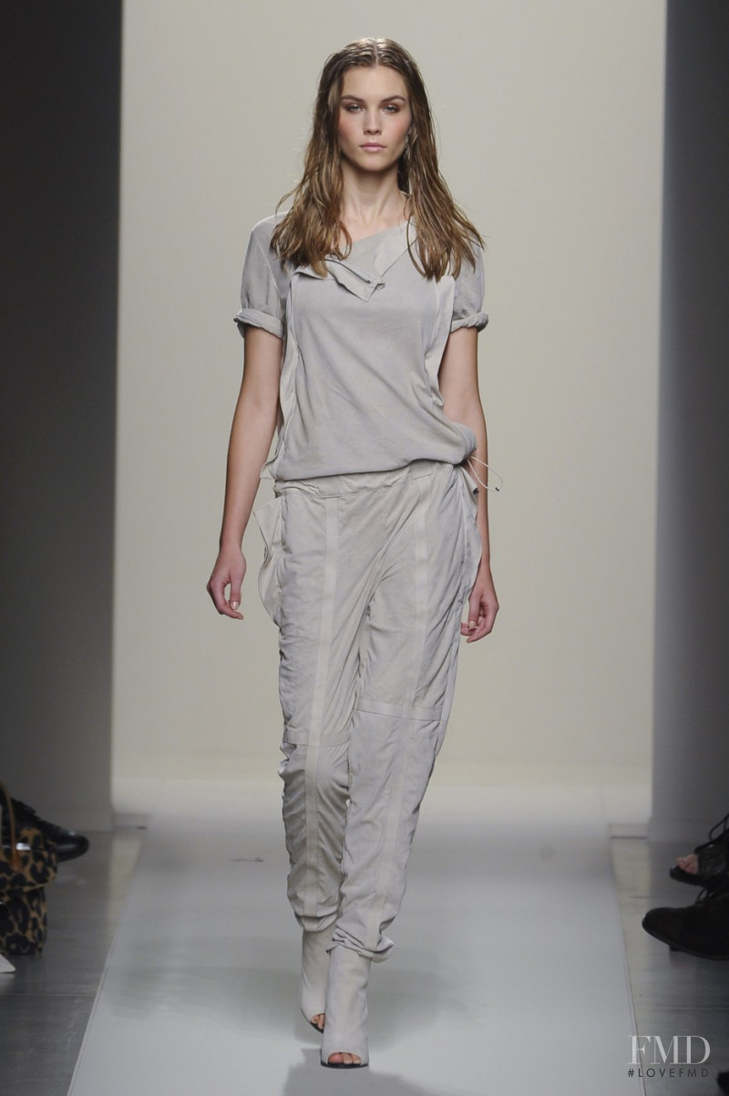 Bottega Veneta fashion show for Spring/Summer 2011