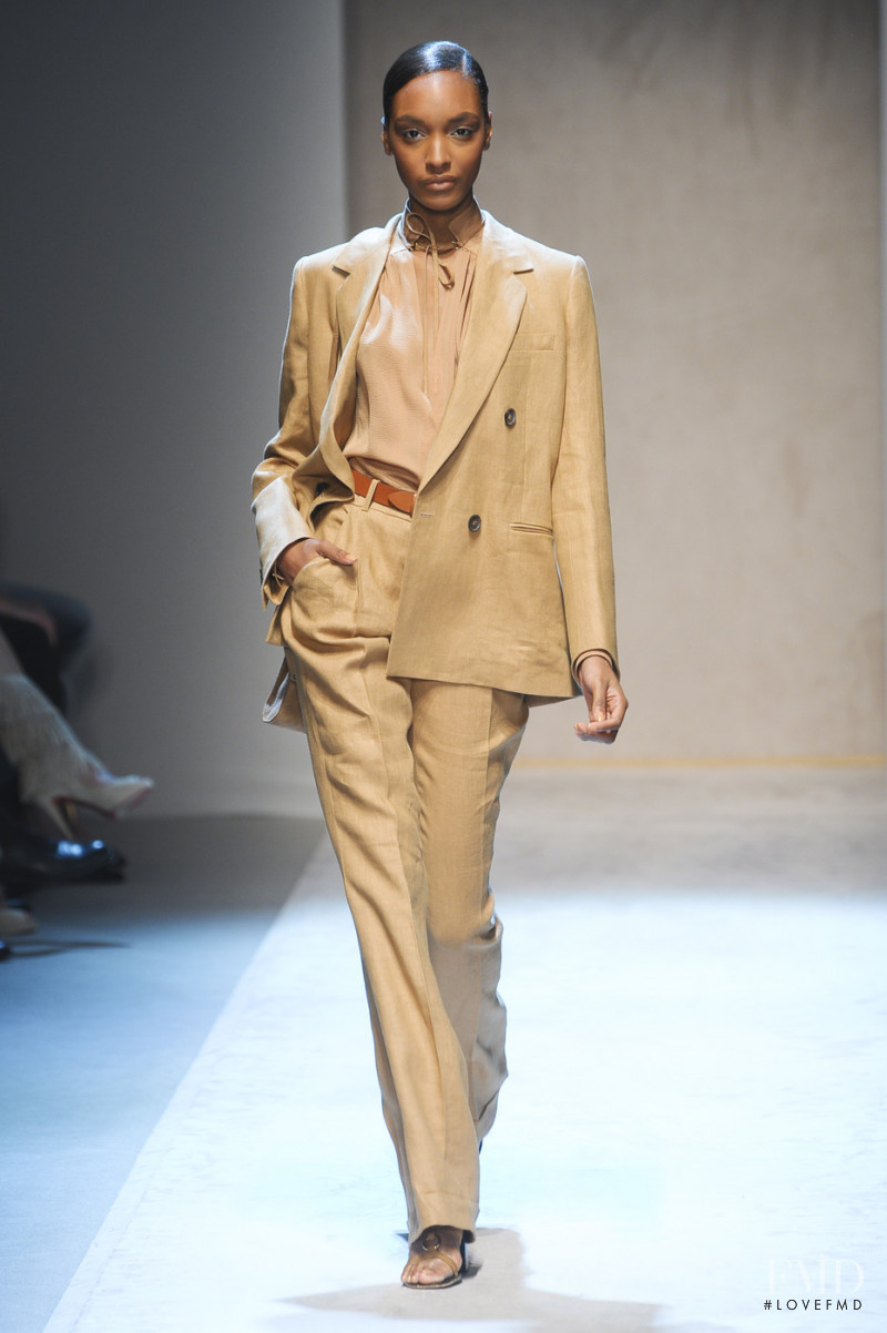 Salvatore Ferragamo fashion show for Spring/Summer 2011