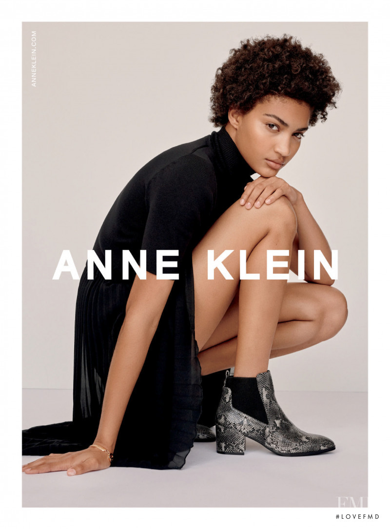 Anne Klein advertisement for Autumn/Winter 2020