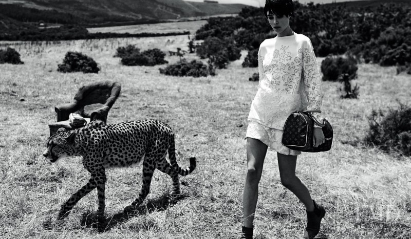 Edie Campbell featured in  the Louis Vuitton \'Spirit of Travel\'  advertisement for Spring/Summer 2014