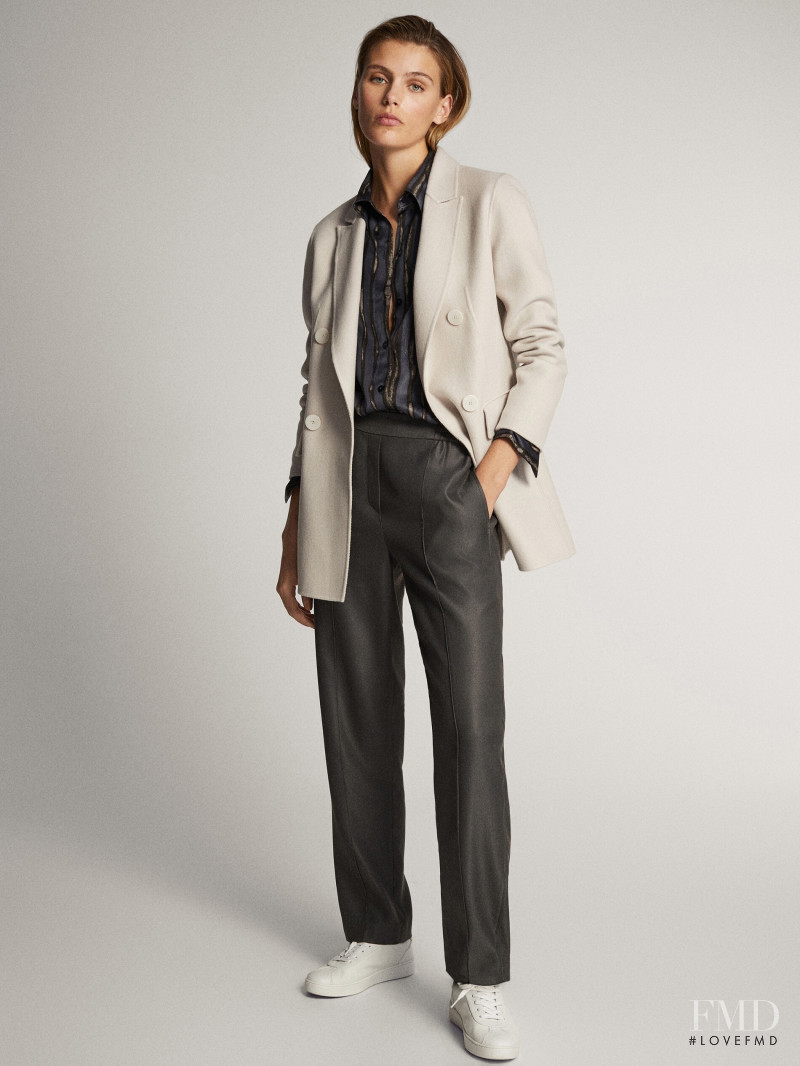 Madison Headrick featured in  the Massimo Dutti catalogue for Spring/Summer 2020