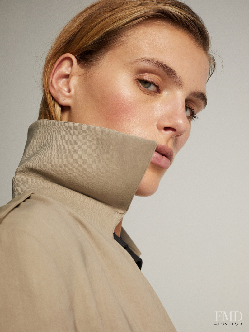 Madison Headrick featured in  the Massimo Dutti catalogue for Spring/Summer 2020