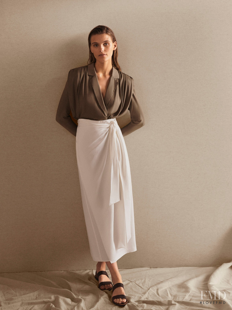 Madison Headrick featured in  the Massimo Dutti lookbook for Summer 2019