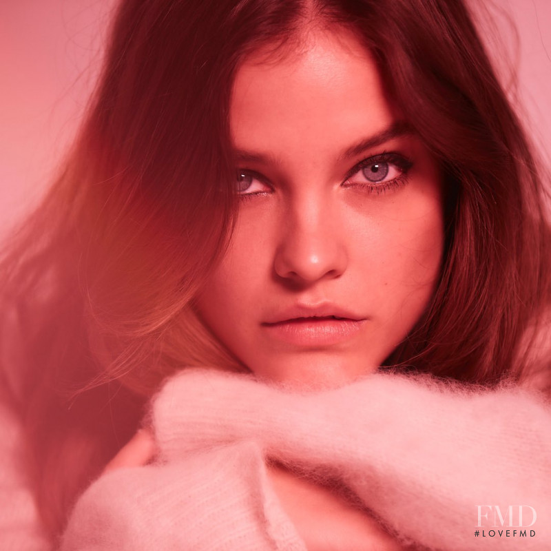 Barbara Palvin featured in  the Victoria\'s Secret Beauty advertisement for Summer 2018