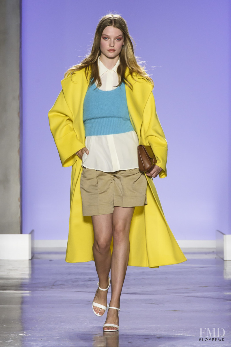 Roos Abels featured in  the Luisa Spagnoli fashion show for Spring/Summer 2019