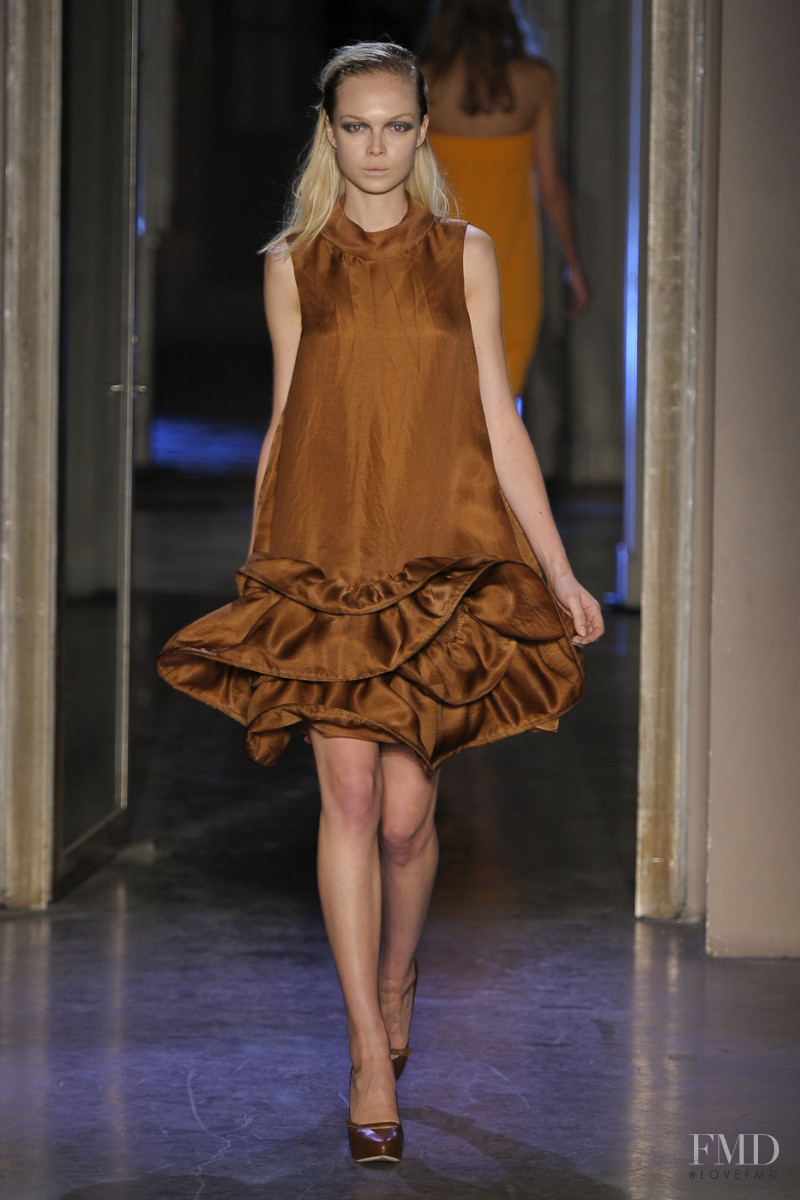 Rue Du Mail by Martina Sitbon fashion show for Spring/Summer 2011