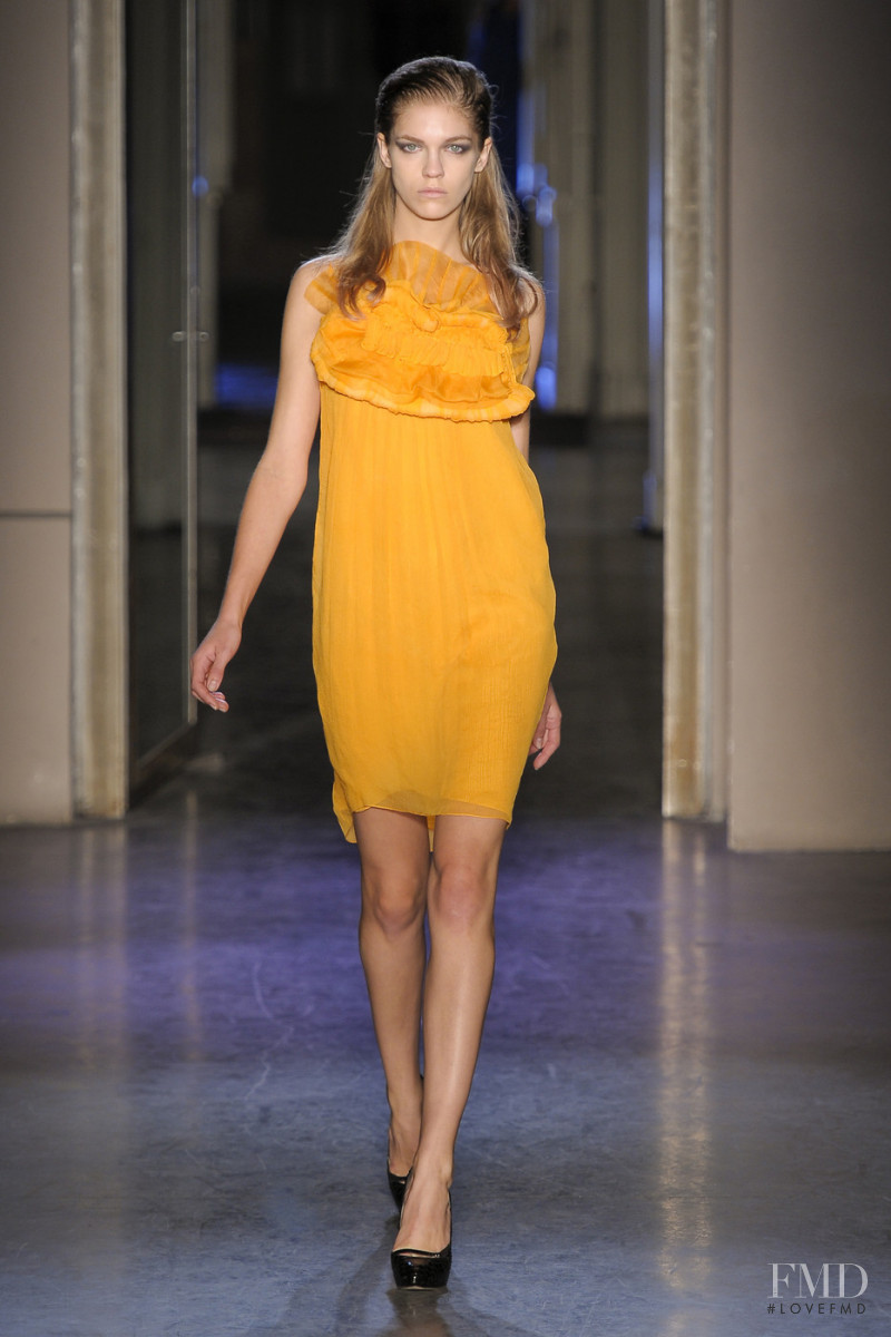 Rue Du Mail by Martina Sitbon fashion show for Spring/Summer 2011