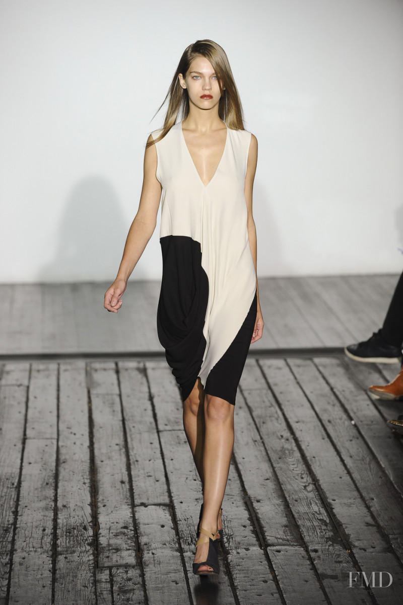 Samantha Gradoville featured in  the Zero + Maria Cornejo fashion show for Spring/Summer 2011