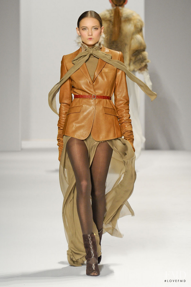 Elie Tahari fashion show for Autumn/Winter 2011