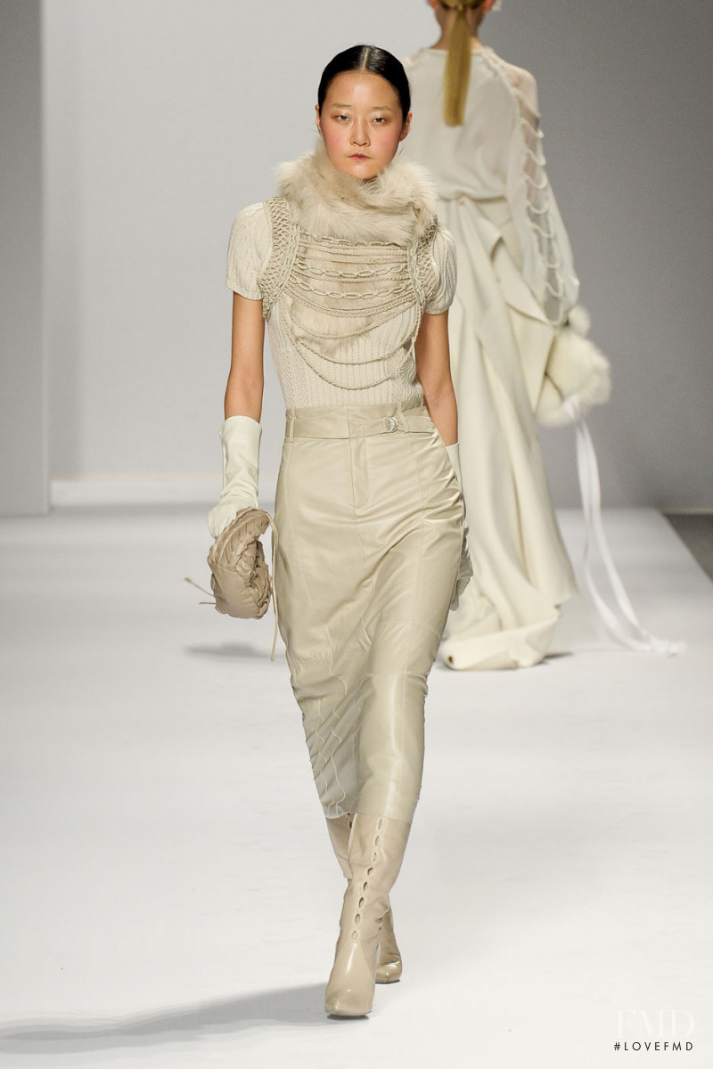 Elie Tahari fashion show for Autumn/Winter 2011