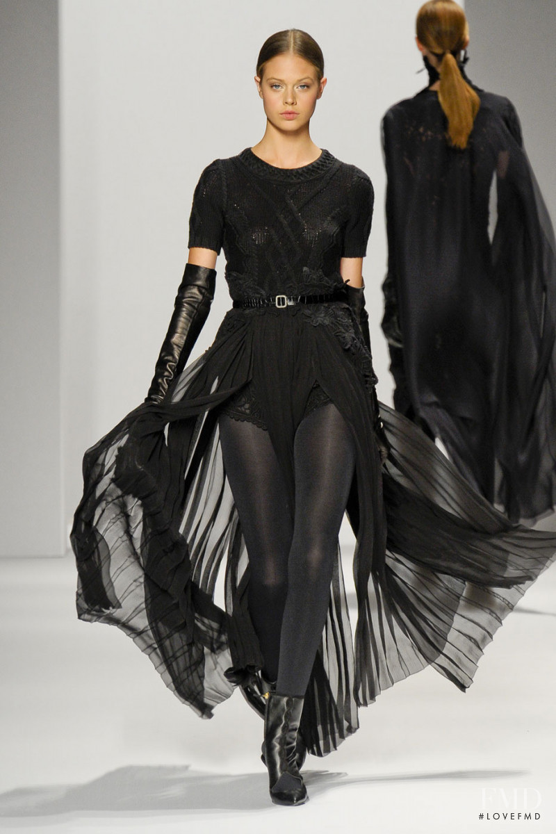 Elie Tahari fashion show for Autumn/Winter 2011