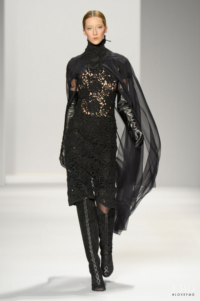 Elie Tahari fashion show for Autumn/Winter 2011