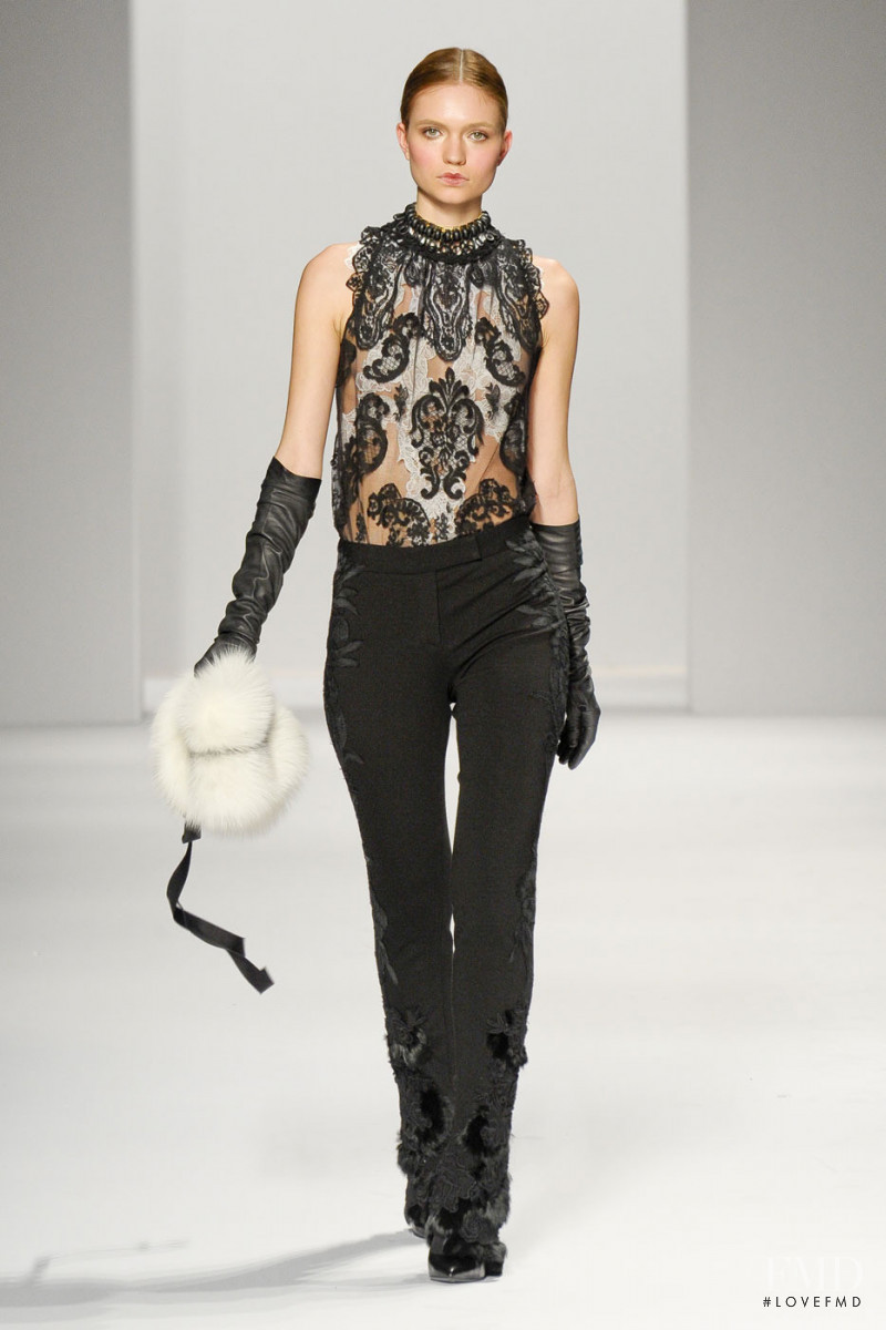 Elie Tahari fashion show for Autumn/Winter 2011