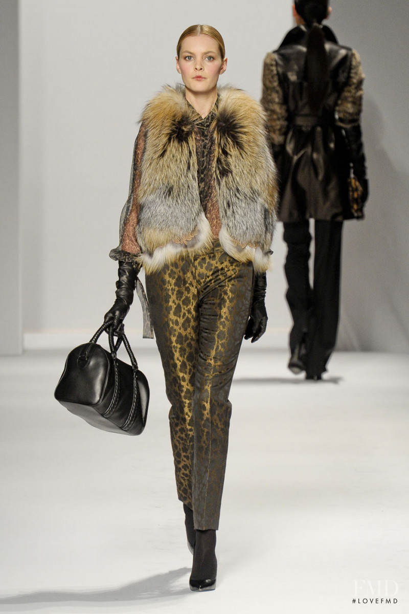 Elie Tahari fashion show for Autumn/Winter 2011