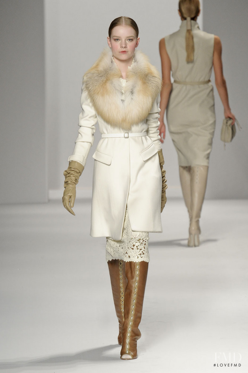 Elie Tahari fashion show for Autumn/Winter 2011