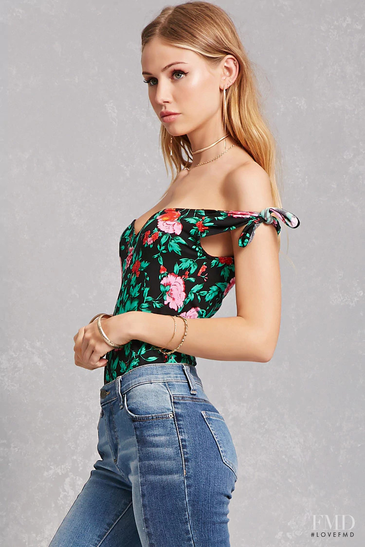 Scarlett Leithold featured in  the Forever 21 catalogue for Spring/Summer 2018