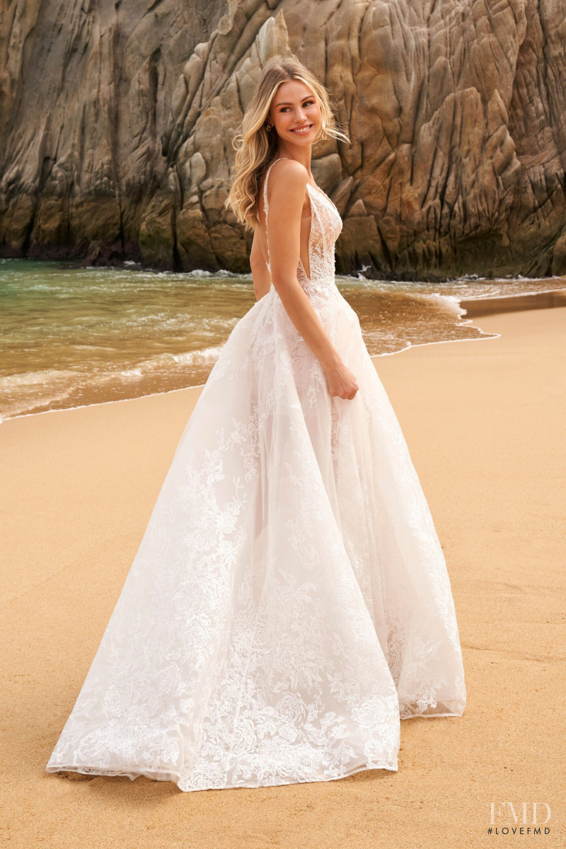 Scarlett Leithold featured in  the Sherri Hill Bridal catalogue for Spring/Summer 2021