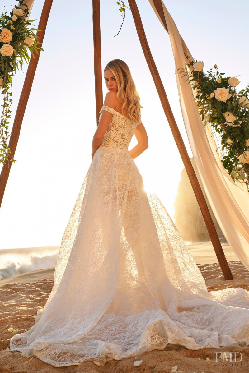 Scarlett Leithold featured in  the Sherri Hill Bridal catalogue for Spring/Summer 2021