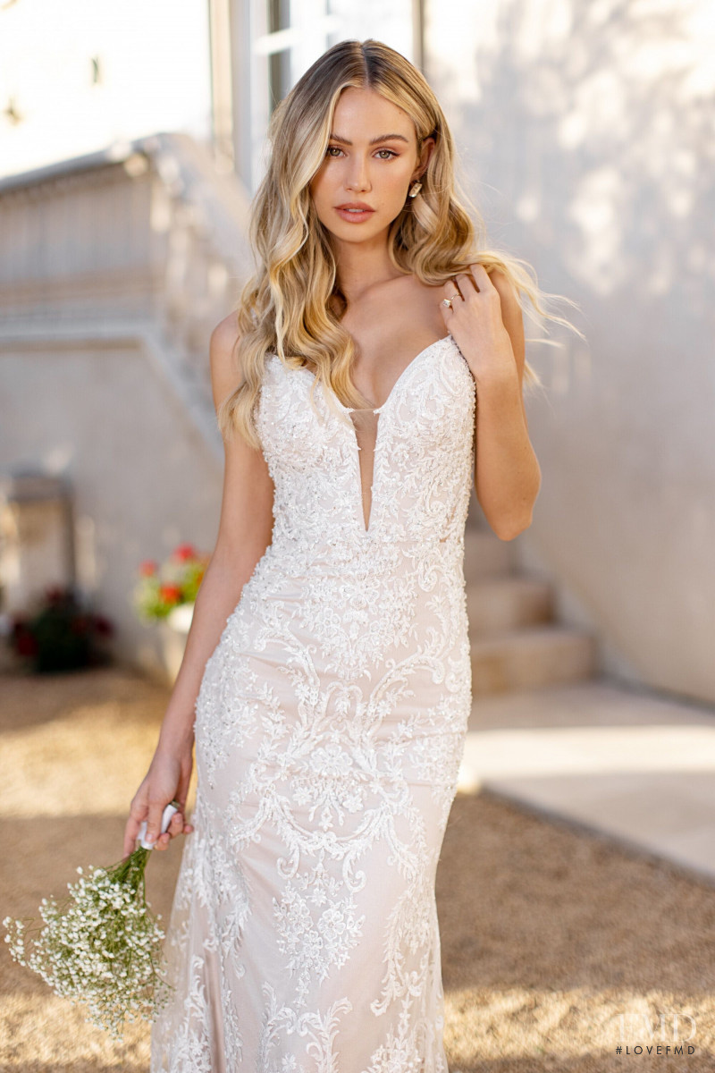 Scarlett Leithold featured in  the Sherri Hill Bridal catalogue for Spring/Summer 2021