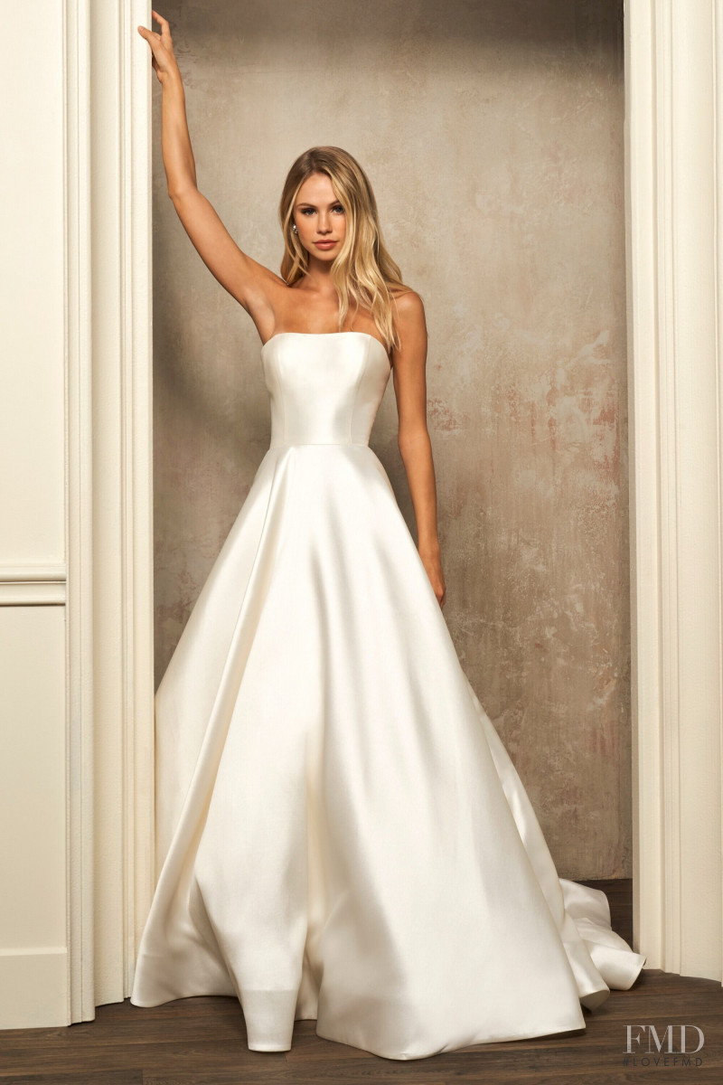 Scarlett Leithold featured in  the Sherri Hill Bridal catalogue for Spring/Summer 2021