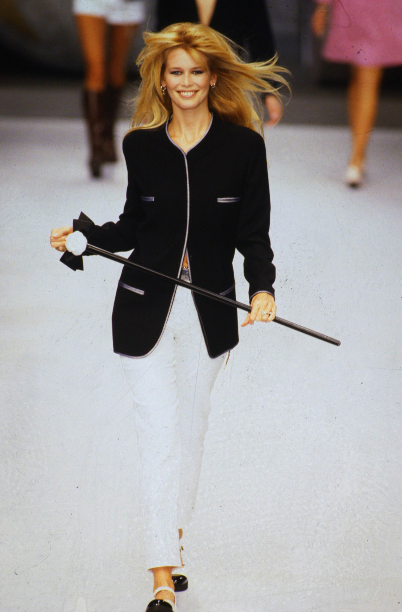 Claudia Schiffer featured in  the Chanel fashion show for Spring/Summer 1996